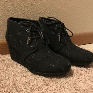 Toms black wool wedge ankle booties size 9